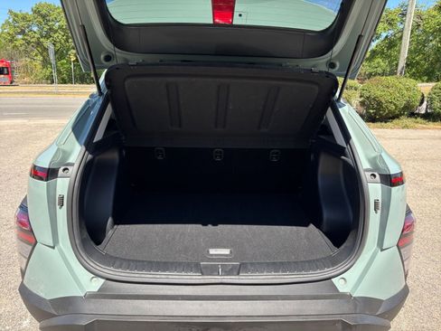 Used 2025 Hyundai Kona SEL FWD image 31