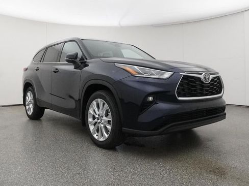 New 2026 Toyota Highlander Limited image 29