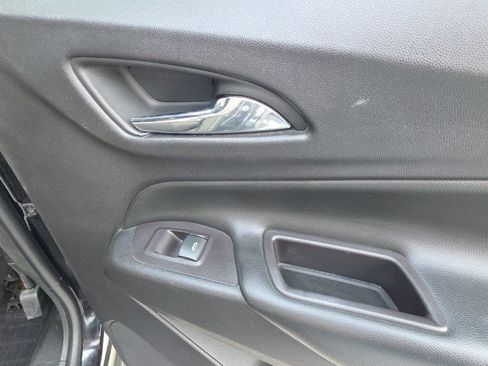 Used 2020 Chevrolet Equinox LT image 39