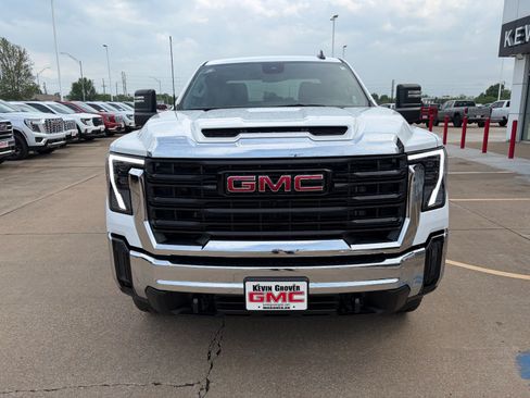 New 2026 GMC Sierra 2500 Pro w/ Convenience Package AWD/4WD image 2