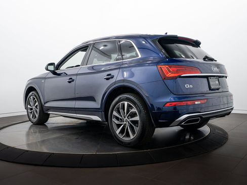 Certified 2023 Audi Q5 2.0T Premium w/ Convenience Package AWD/4WD image 5