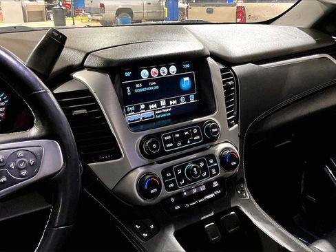 Used 2018 GMC Yukon XL SLT image 6