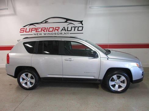 Used 2013 Jeep Compass Latitude image 6