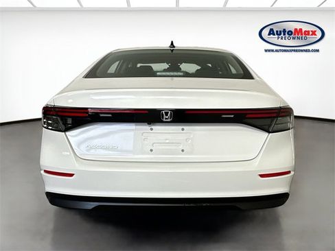 Used 2025 Honda Accord SE image 8