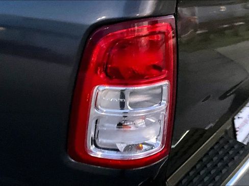 Used 2021 RAM 2500 Tradesman w/ Chrome Appearance Group image 27