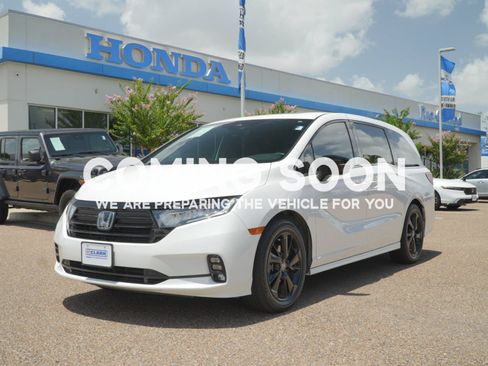 Used 2024 Honda Odyssey Sport image 1