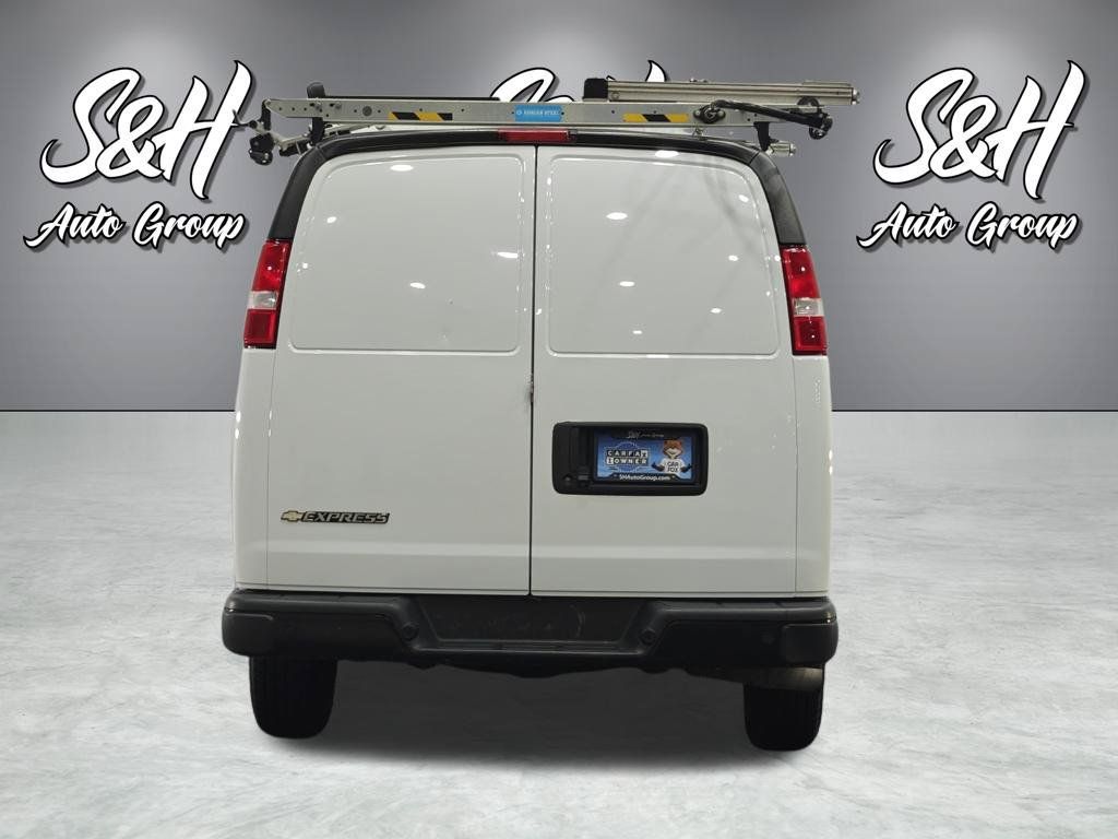 Used 2022 Chevrolet Express 2500 w/ Driver Convenience Package RWD image 19