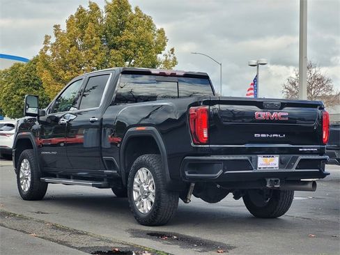Used 2020 GMC Sierra 2500 Denali w/ Denali Ultimate Package image 8