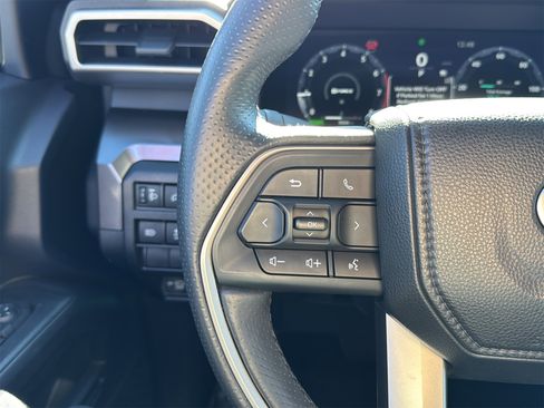 Used 2025 Toyota 4Runner TRD Off-Road Premium image 14