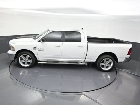 Used 2019 RAM 1500 Big Horn AWD/4WD image 15