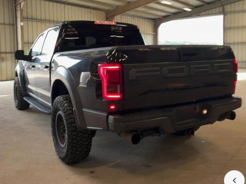 Used 2019 Ford F150 Raptor w/ Equipment Group 802A Luxury image 5