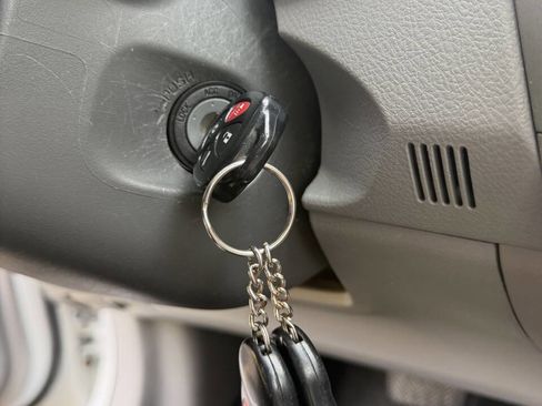 Used 2010 Toyota Corolla LE image 25