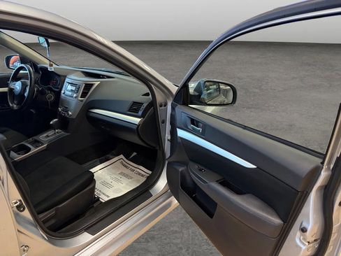 Used 2013 Subaru Legacy 2.5i Premium w/ All-Weather Pkg image 17
