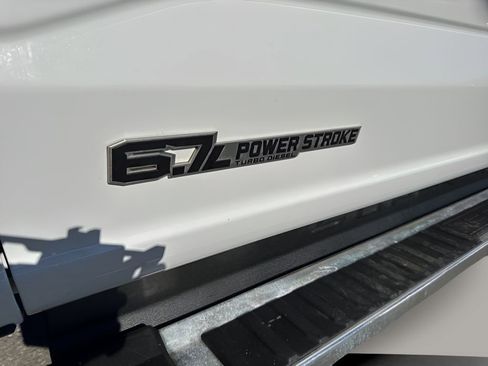 Used 2023 Ford F250 Lariat w/ FX4 Off-Road Package image 36