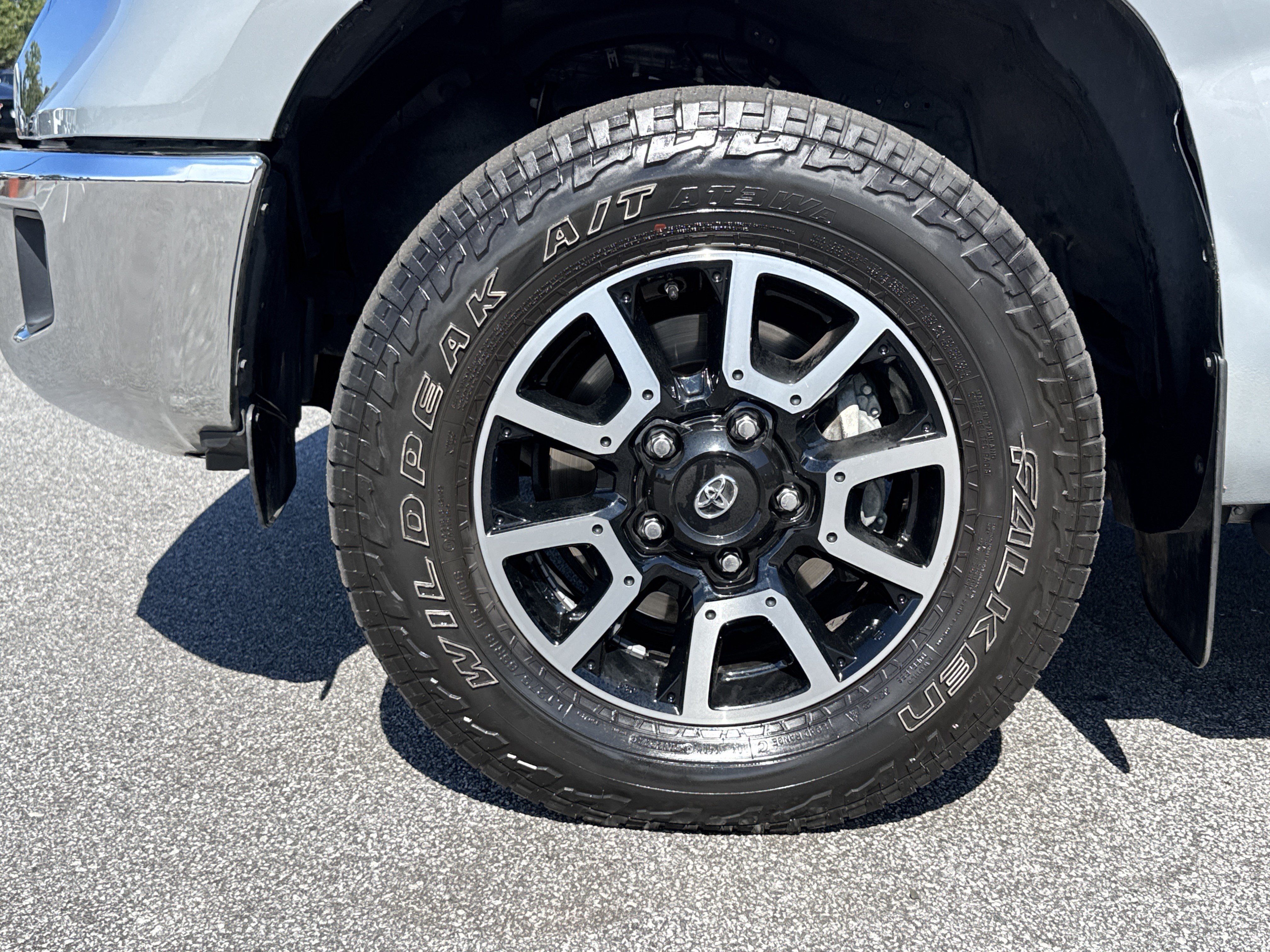 Used 2021 Toyota Tundra SR5 w/ TRD Off-Road Package AWD/4WD image 13