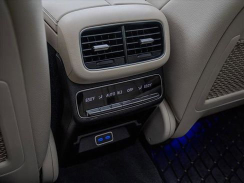 Certified 2026 Mercedes-Benz GLS 450 4MATIC image 24