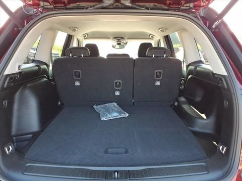 Used 2023 Jeep Grand Cherokee Laredo w/ Luxury Tech Group I AWD/4WD image 6