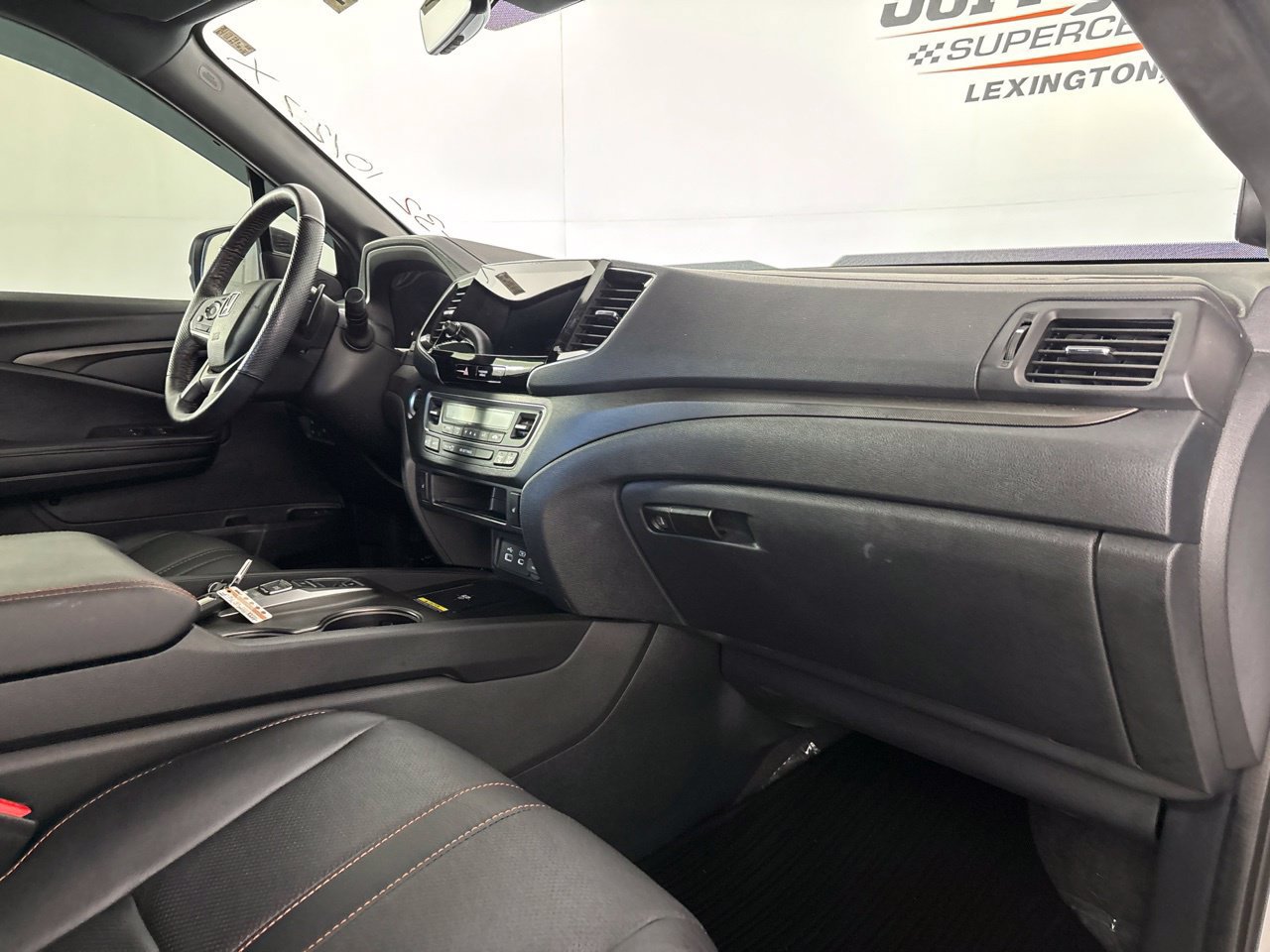 Used 2024 Honda Passport TrailSport image 33