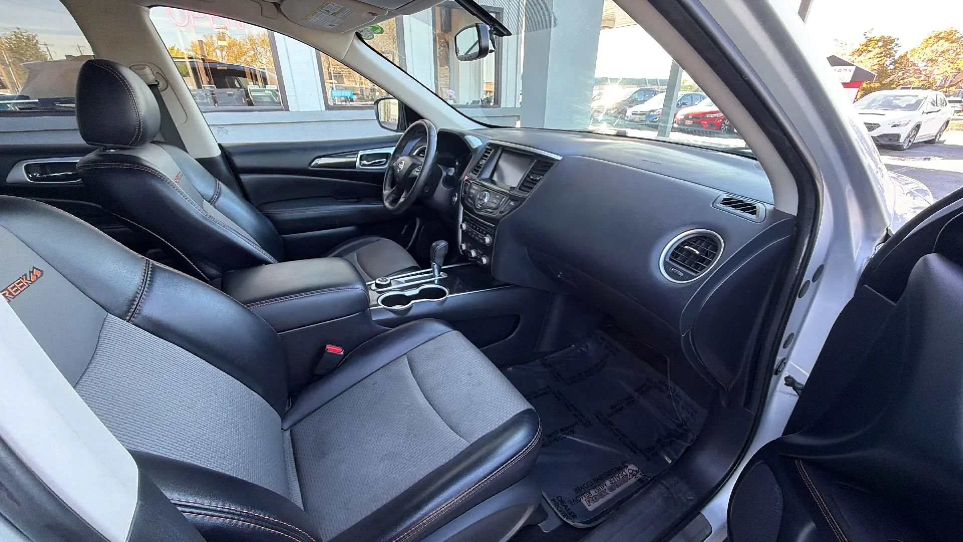 Used 2020 Nissan Pathfinder SV w/ Rock Creek Edition AWD/4WD image 16