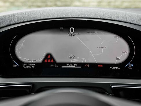 Used 2024 Porsche Cayenne image 26