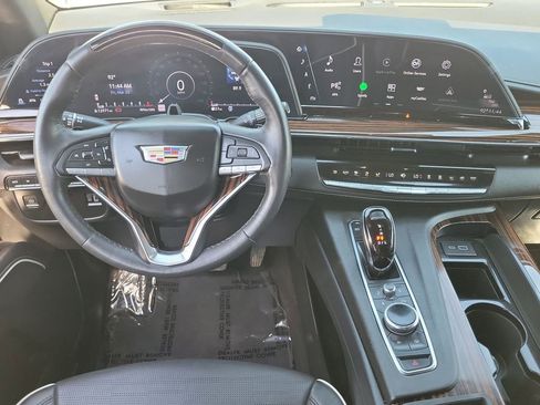 Certified 2024 Cadillac Escalade Premium Luxury image 11