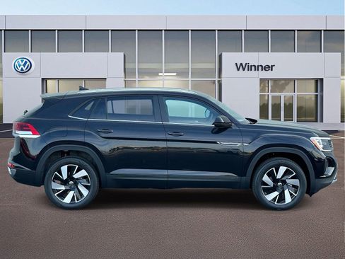 New 2026 Volkswagen Atlas Cross Sport SE FWD image 6