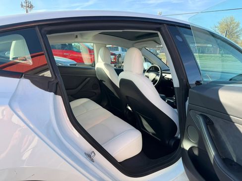 Used 2021 Tesla Model 3 Standard Range Plus RWD image 24