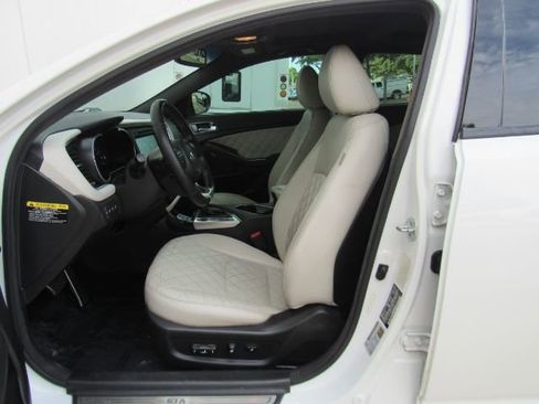 Used 2015 Kia Optima SX image 12