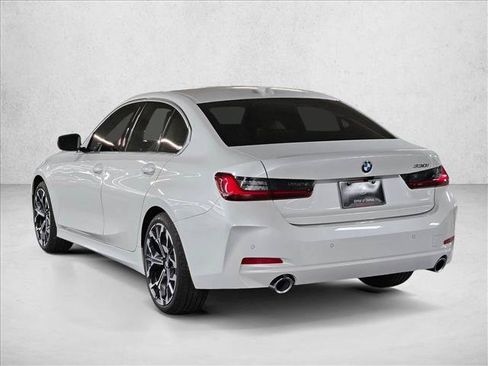 Used 2026 BMW 330i Sedan w/ Premium Package RWD image 7