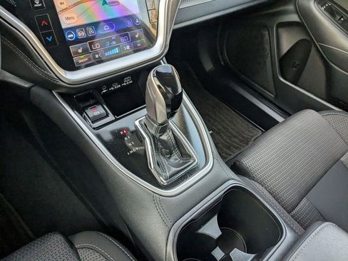 Used 2025 Subaru Outback Premium image 21