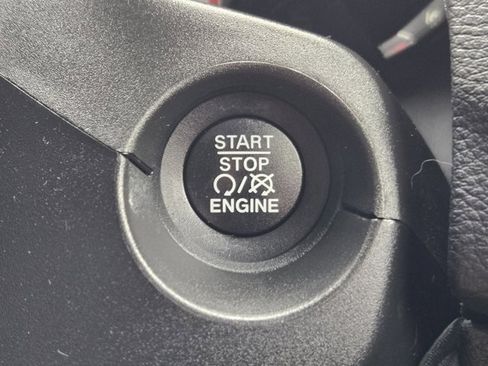 Used 2020 Jeep Compass Trailhawk w/ Cold Weather Group image 22