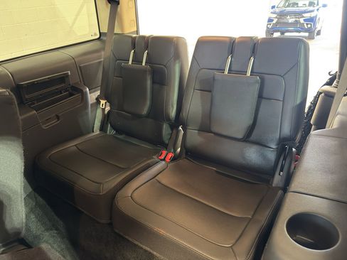 Used 2018 Ford Flex Limited AWD/4WD image 28