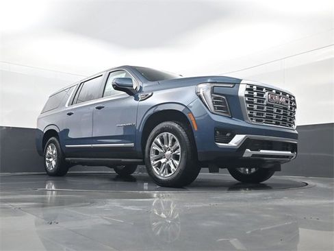 New 2026 GMC Yukon XL Denali image 24