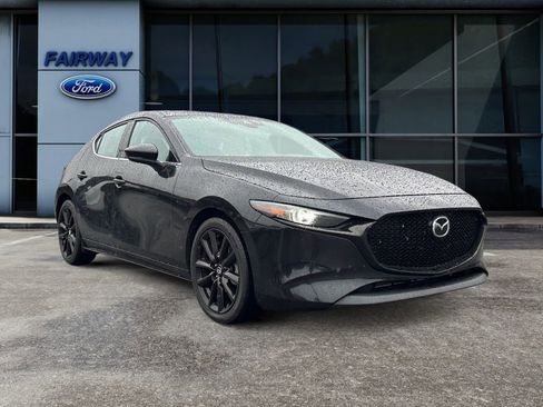 Used 2021 MAZDA MAZDA3 s image 3