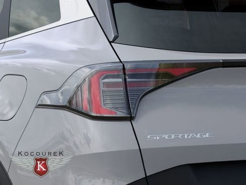 New 2026 Kia Sportage EX w/ EX Panorama Roof Package image 11