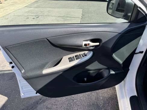 Used 2013 Toyota Corolla S FWD image 10