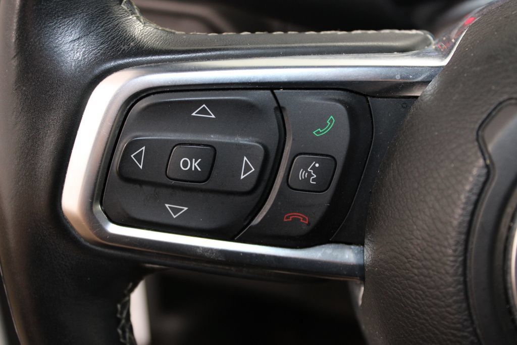 Used 2018 Jeep Wrangler Unlimited Sahara AWD/4WD image 23