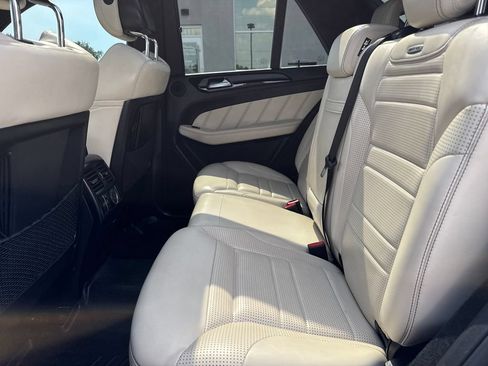 Used 2014 Mercedes-Benz ML 63 AMG 4MATIC image 23