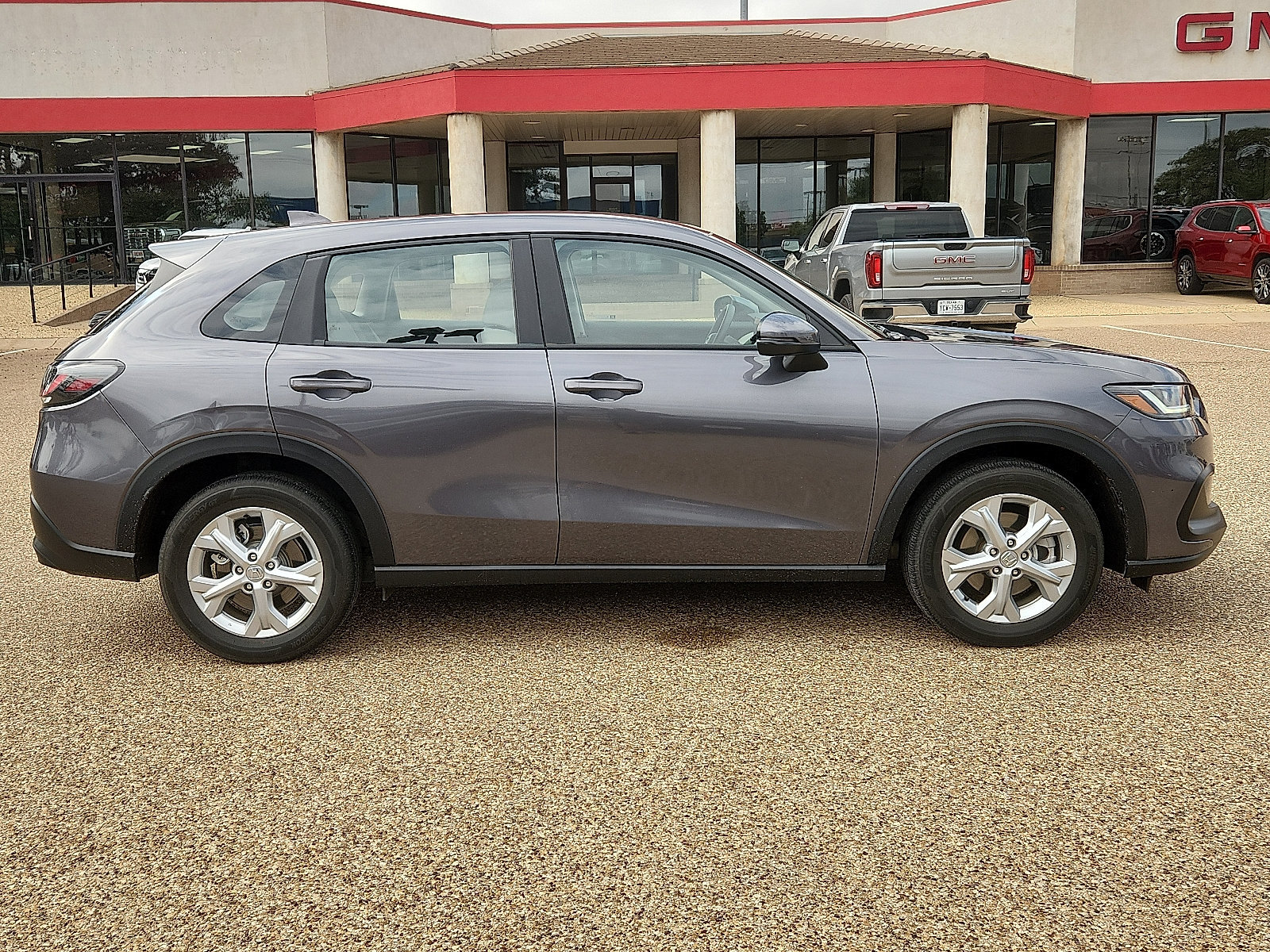 Used 2024 Honda HR-V LX image 5