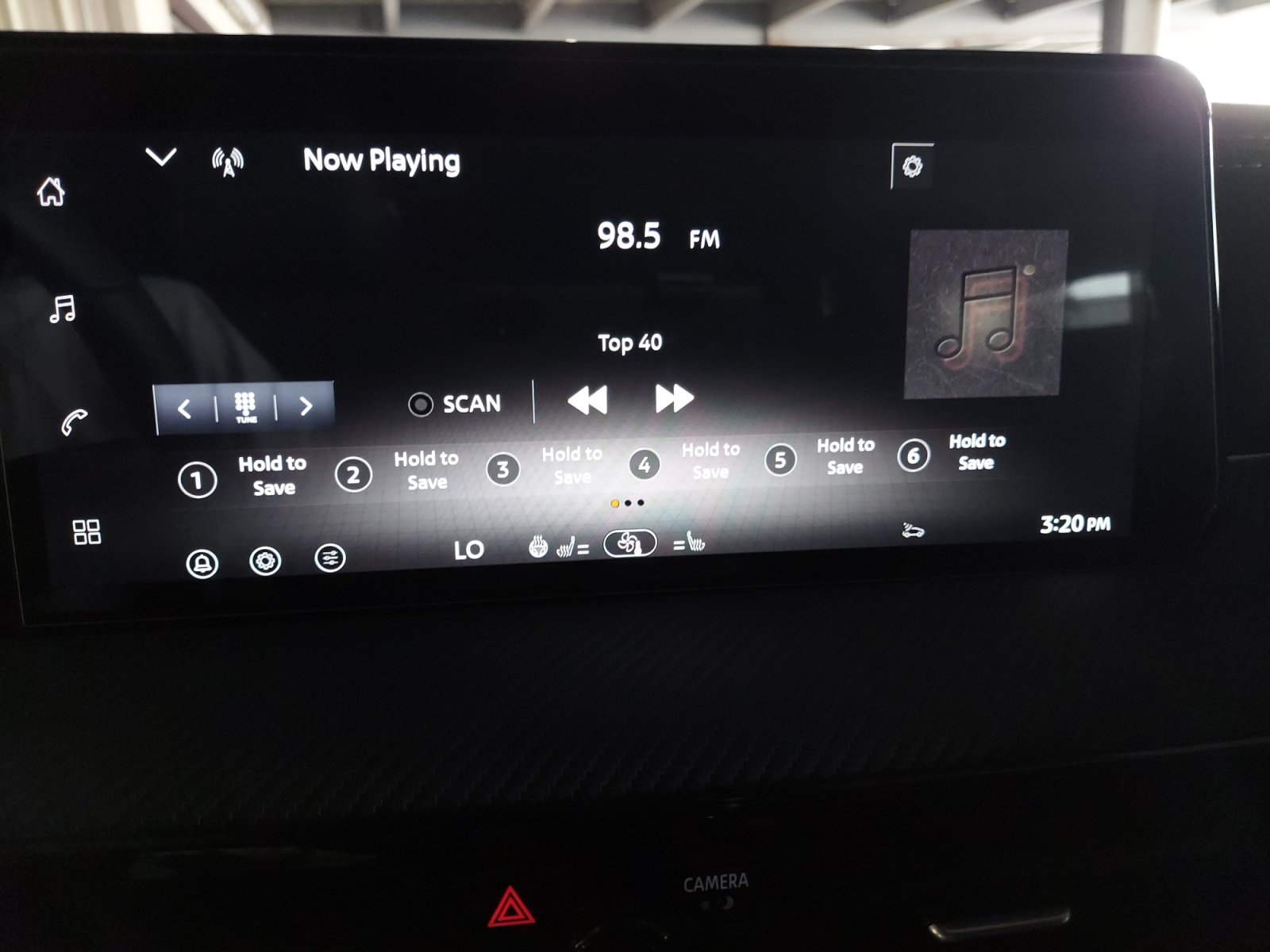 Used 2026 Nissan Kicks SR w/ SR Premium Package FWD image 16