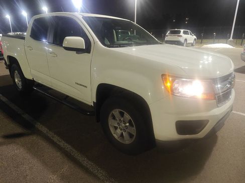 Used 2020 Chevrolet Colorado W/T w/ WT Convenience Package image 2