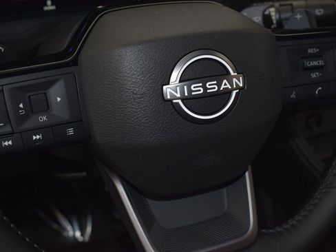 Certified 2025 Nissan Rogue Platinum w/ Platinum Premium Package image 13