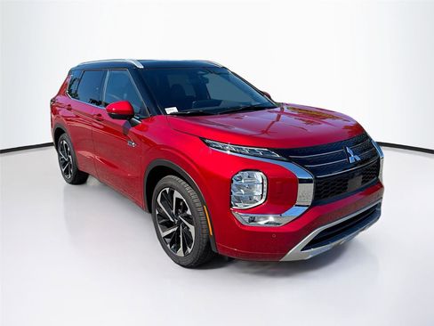 New 2025 Mitsubishi Outlander SEL image 2