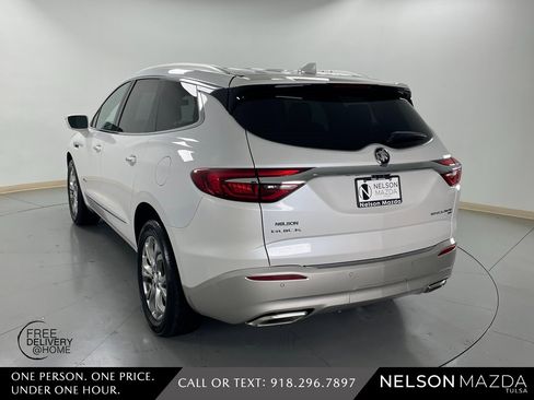 Used 2018 Buick Enclave Avenir w/ Avenir Technology Package image 8