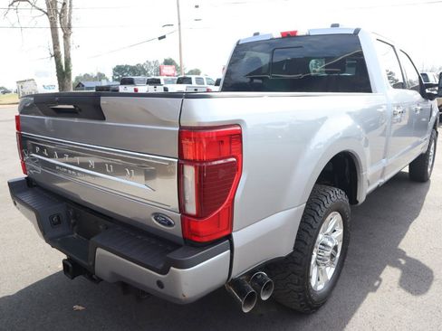 Used 2022 Ford F350 Platinum image 5