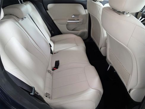 Used 2023 Mercedes-Benz GLA 250 image 25