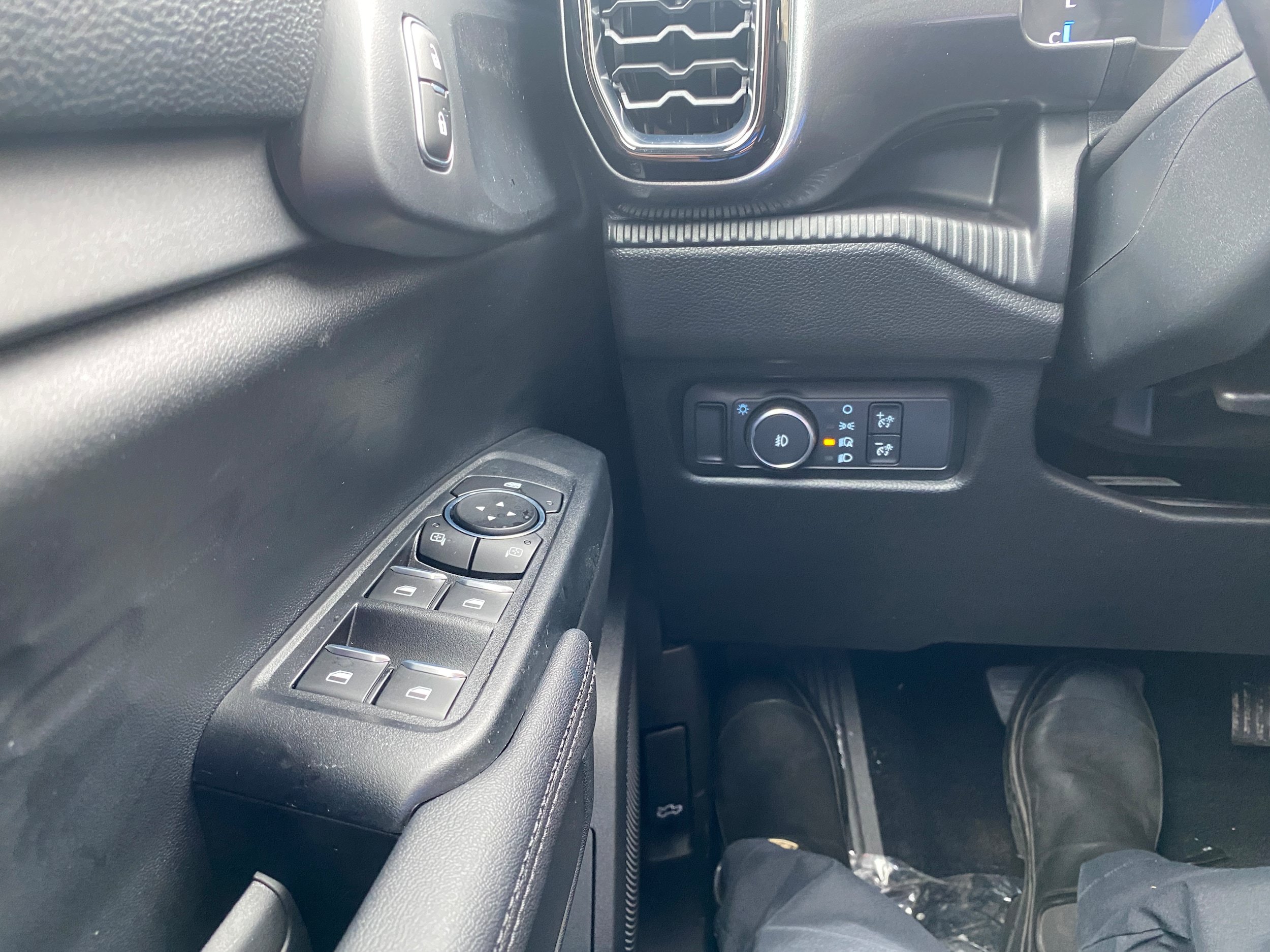 New 2026 Ford Ranger XLT w/ Black Appearance Package AWD/4WD image 34