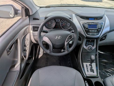 Used 2013 Hyundai Elantra GLS FWD image 16