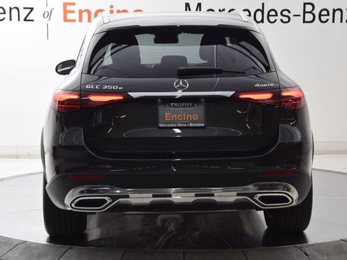 Used 2025 Mercedes-Benz GLC 350e 4MATIC image 5