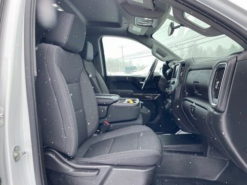 Used 2021 Chevrolet Silverado 2500 LT w/ Convenience Package image 16